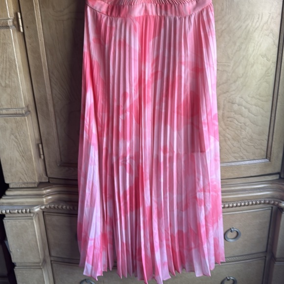 Ted Baker London 🔥 Mirelia Cross-Front Pleated Midi Dress - Picture 10 of 14